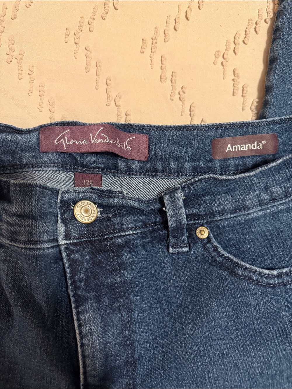 Gloria Vanderbilt Straight-Leg Medium Blue Jeans